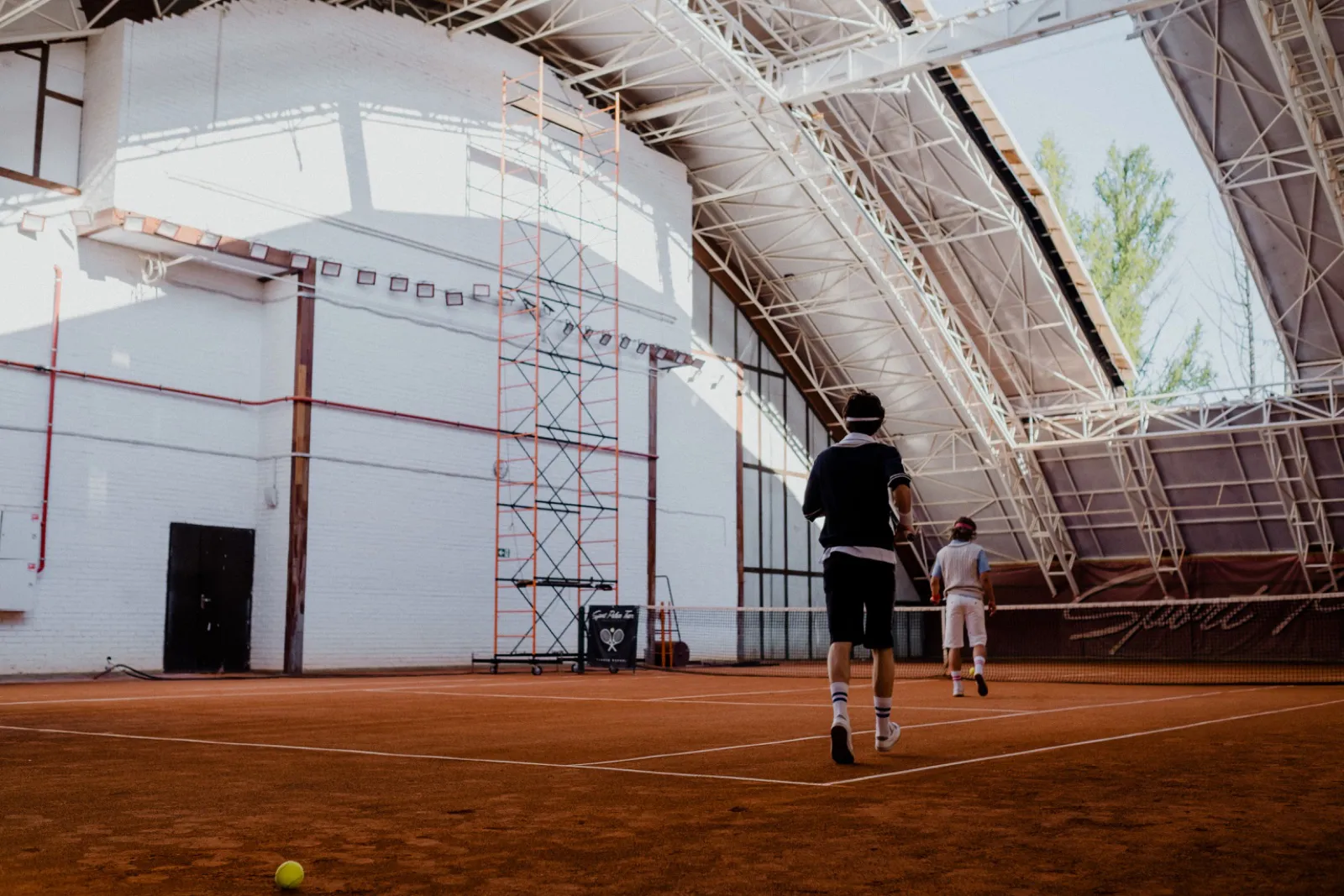 Tennisbaan huren